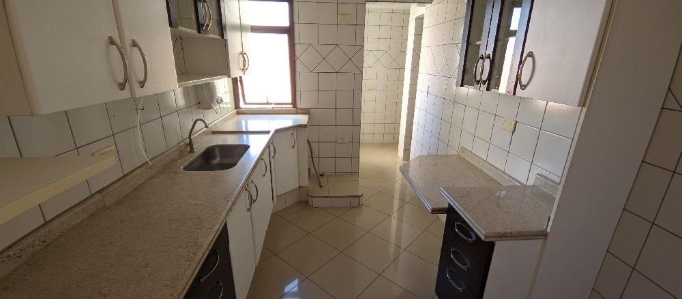 APARTAMENTO NA Centro em Assis