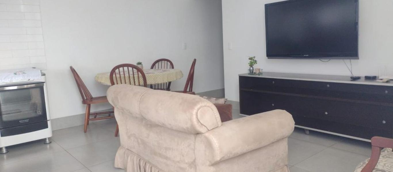 CASA NA Vila Central em Assis