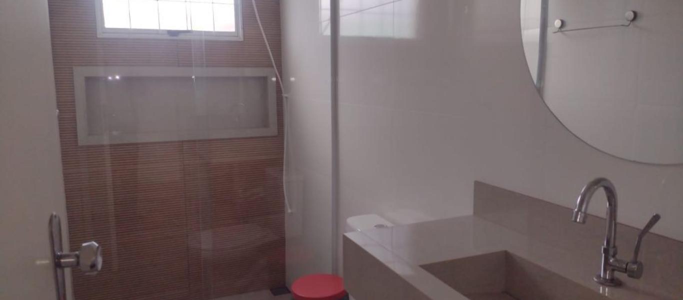CASA NA Vila Central em Assis