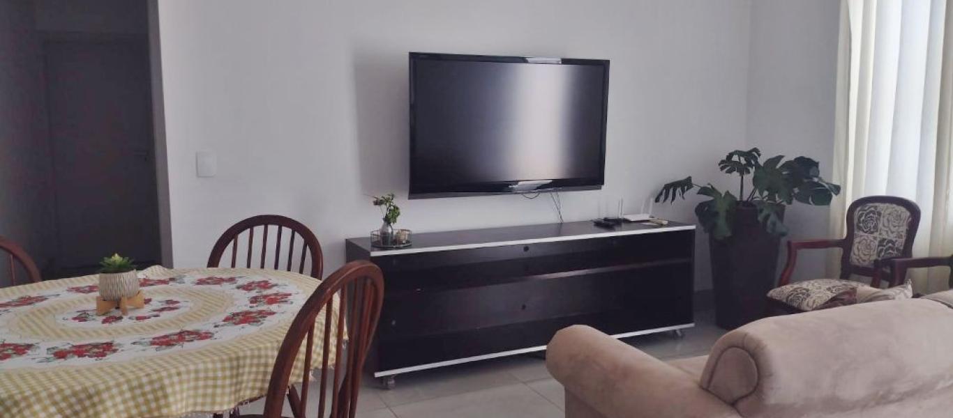 CASA NA Vila Central em Assis