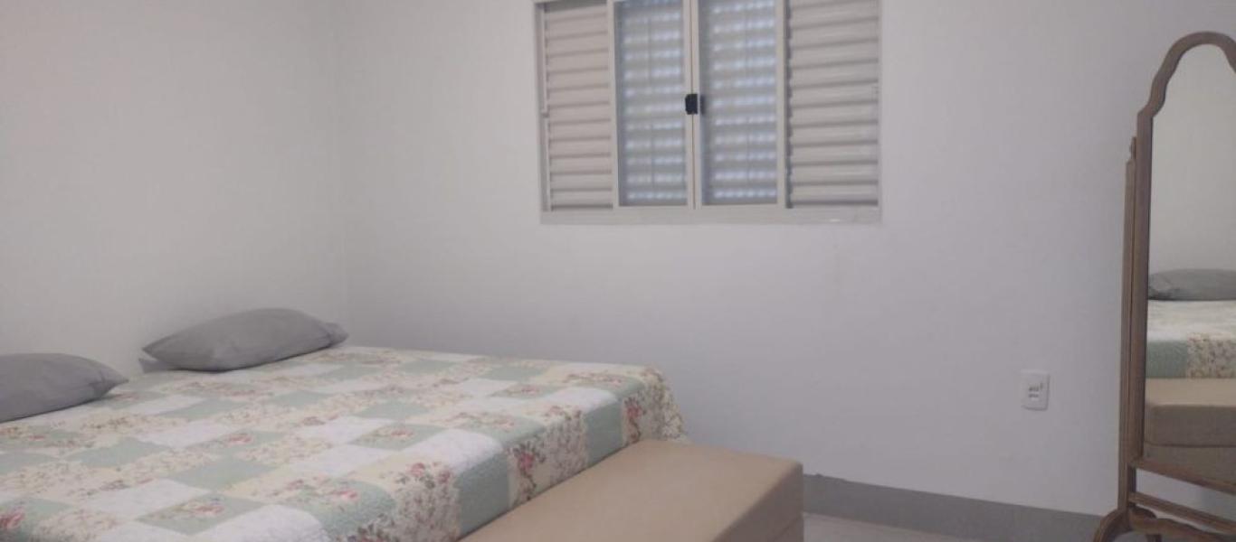 CASA NA Vila Central em Assis