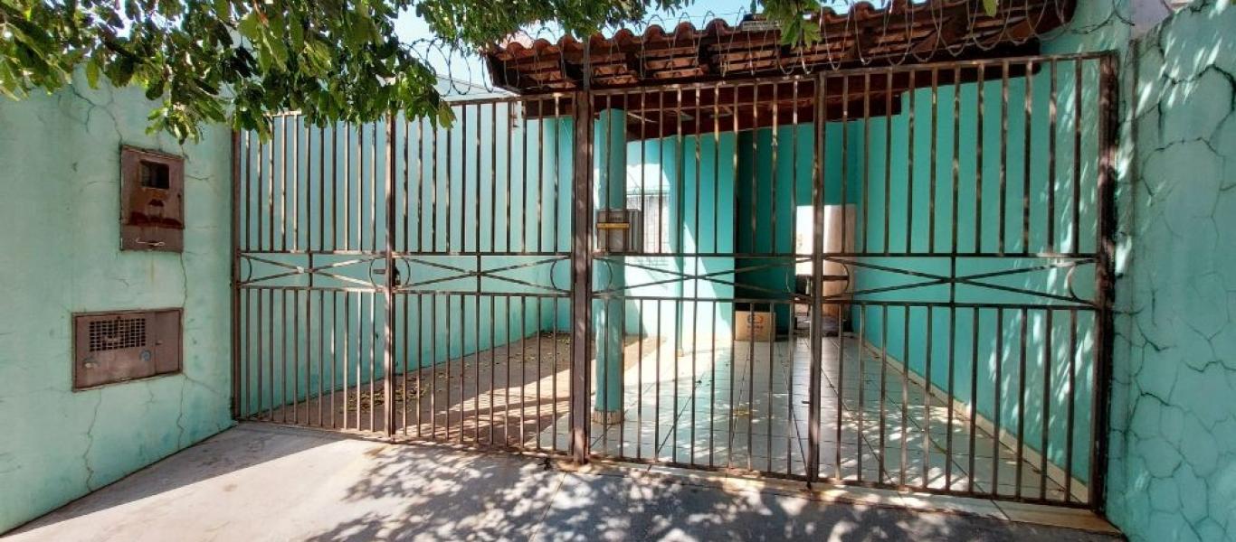 CASA NA Vila Marialves em Assis