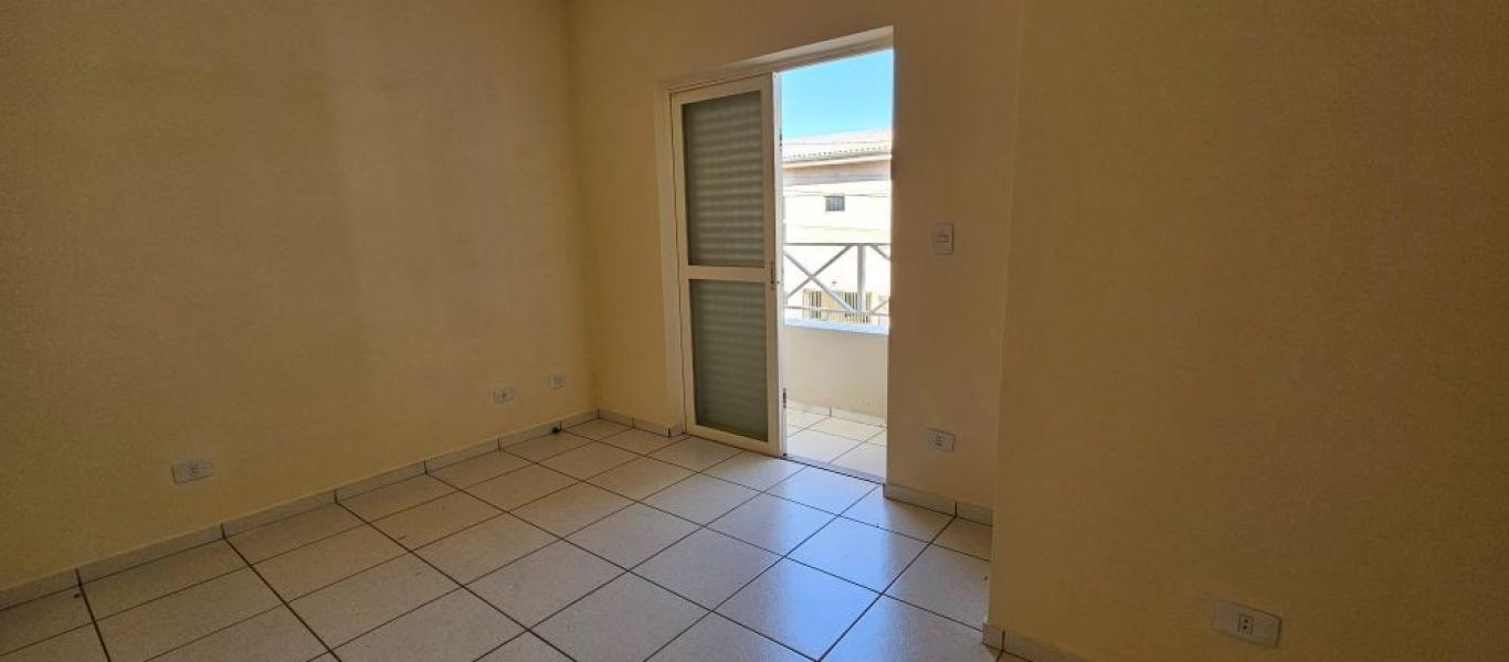 CASA NA Vila Tênis Clube em Assis