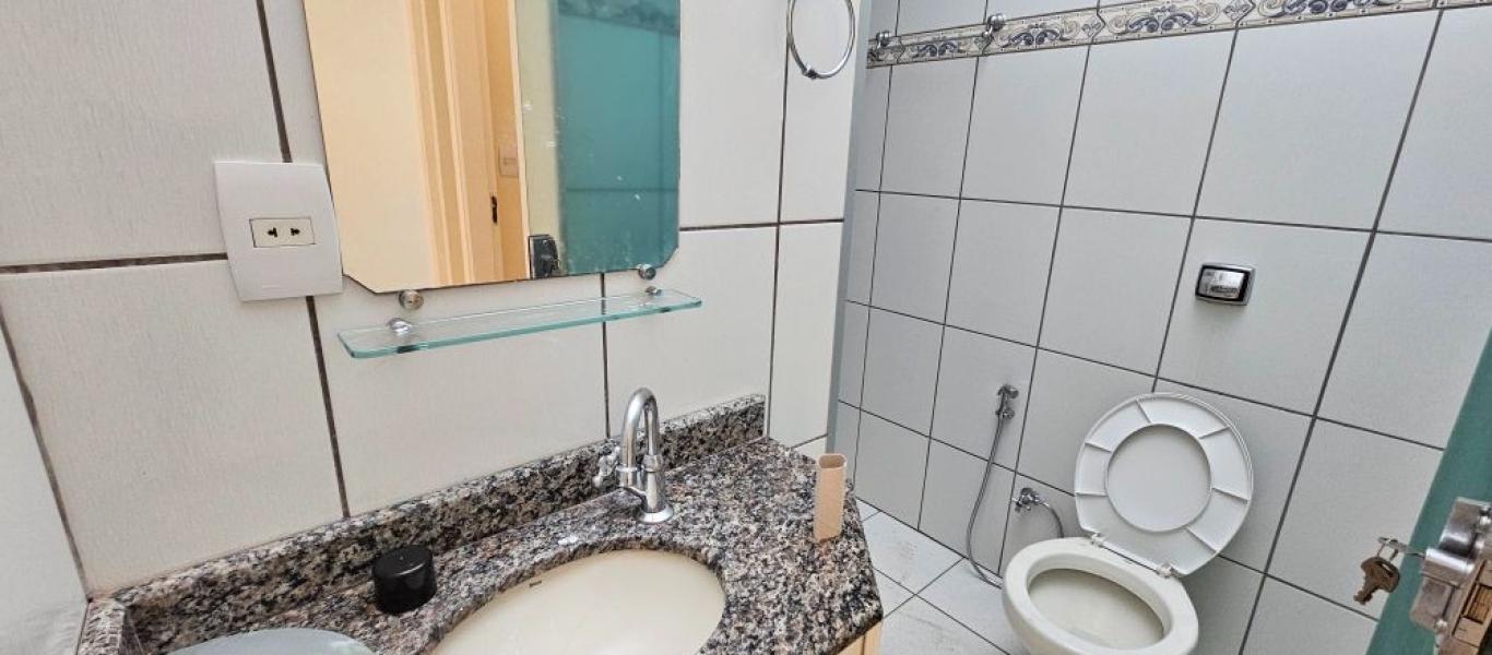 CASA NA Vila Tênis Clube em Assis