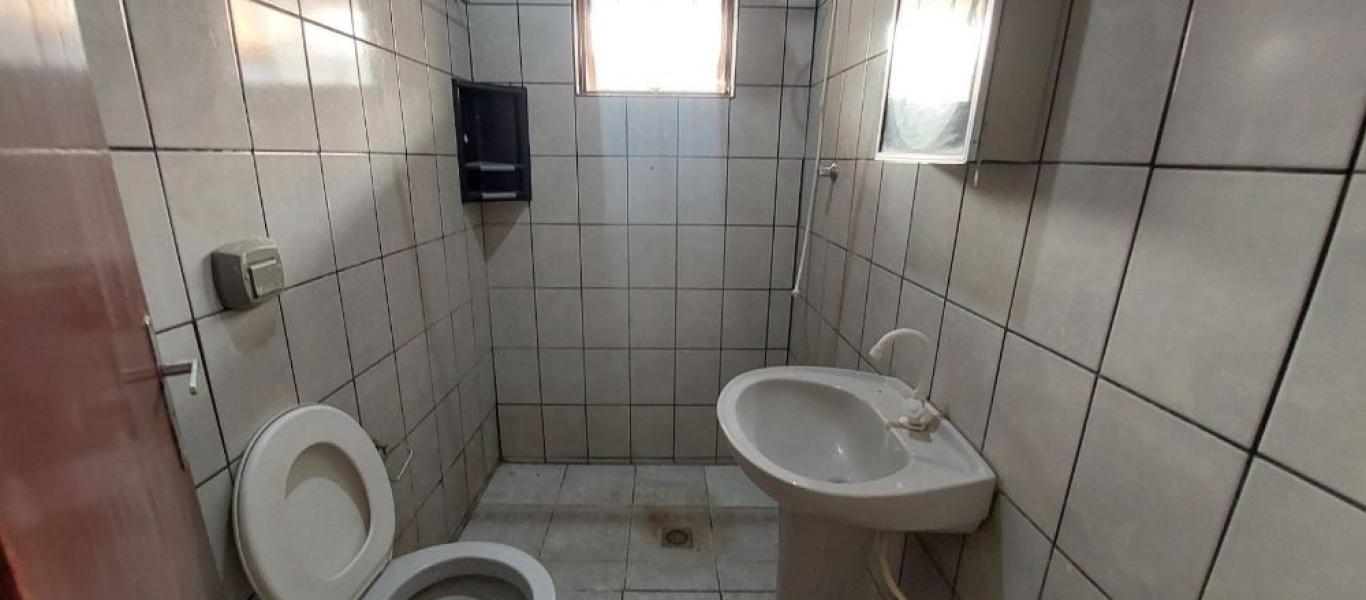 CASA NA Vila Central em Assis
