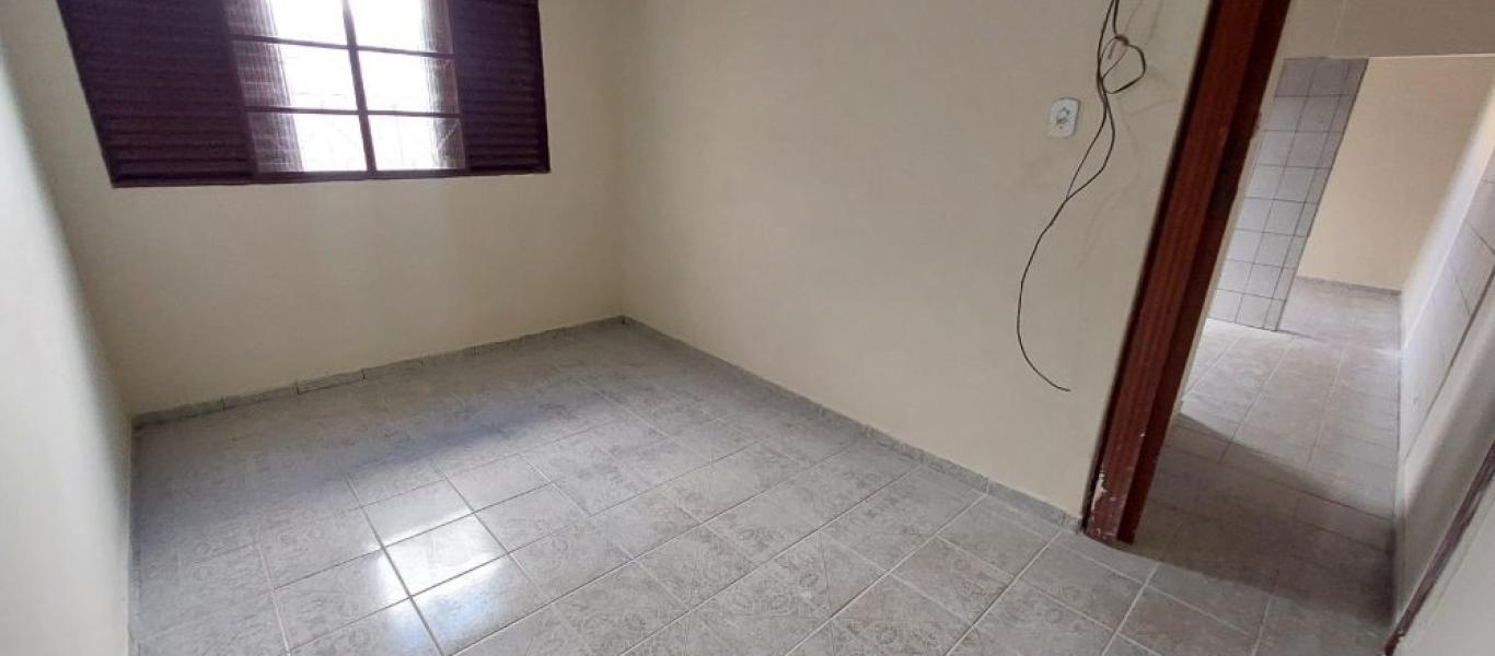 CASA NA Vila Central em Assis
