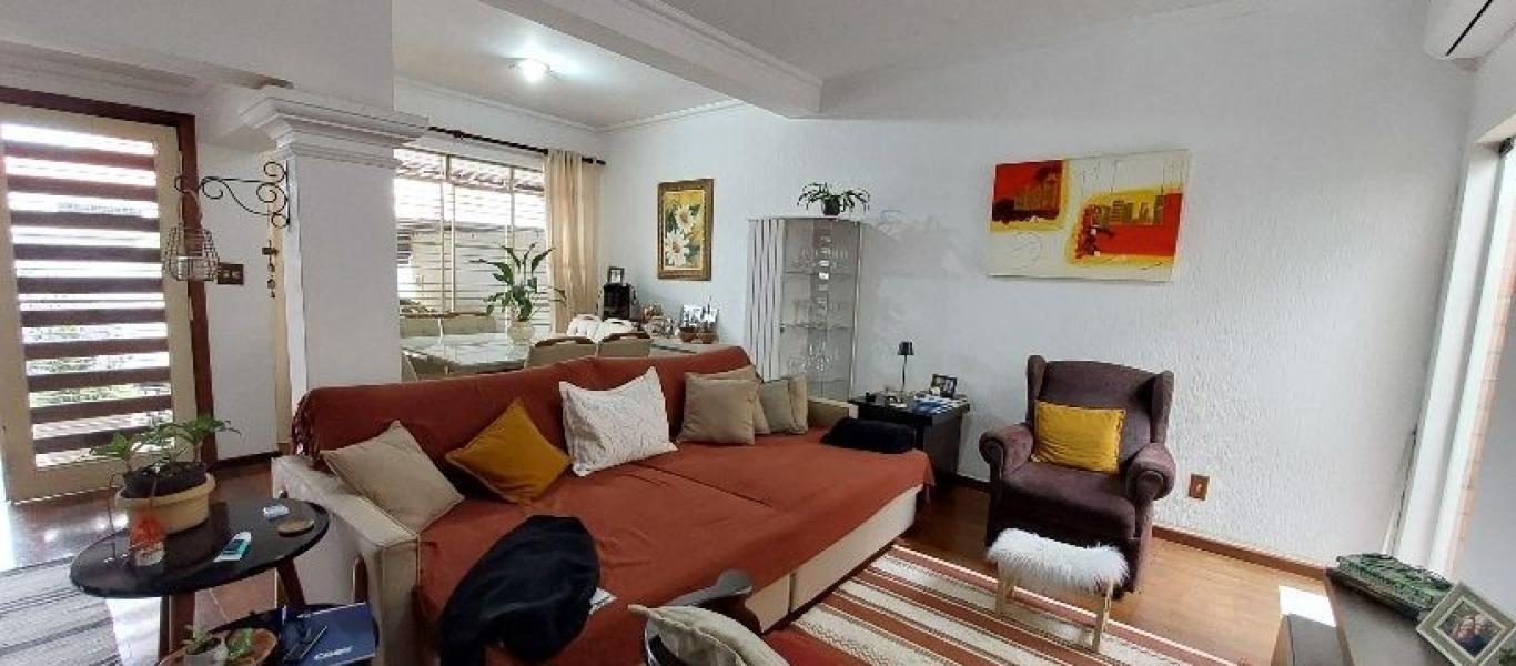 CASA NA Centro em Assis