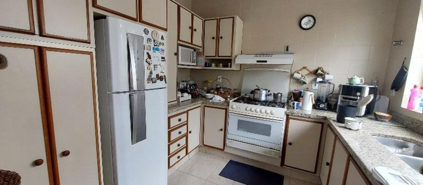 CASA NA Centro em Assis