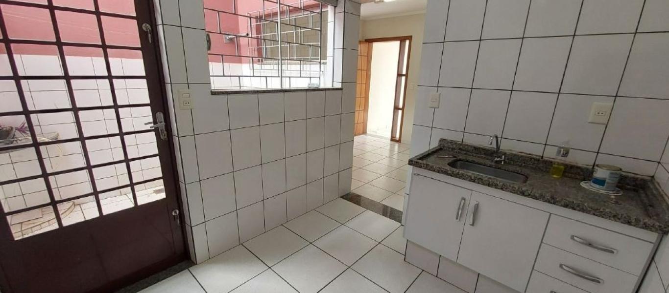CASA NA Centro em Assis