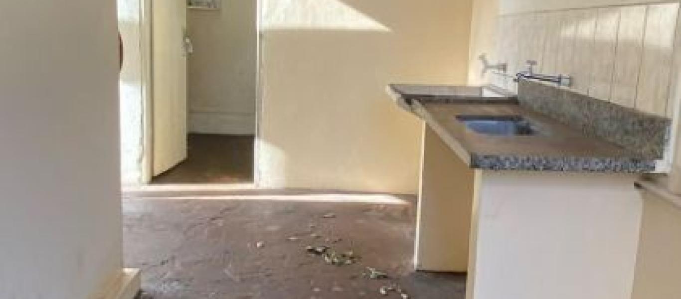 CASA NA Vila Tênis Clube em Assis