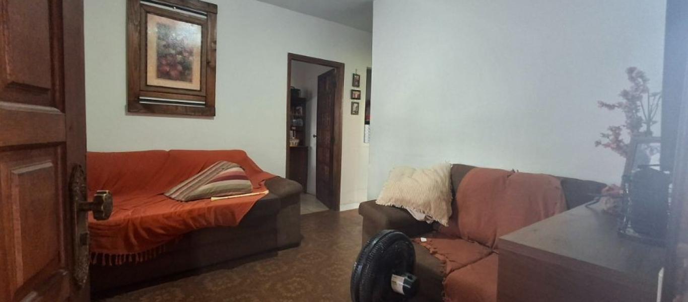 CASA NO Jardim Paulista em Assis