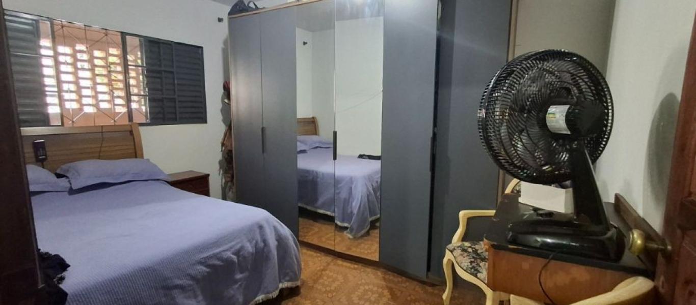 CASA NO Jardim Paulista em Assis