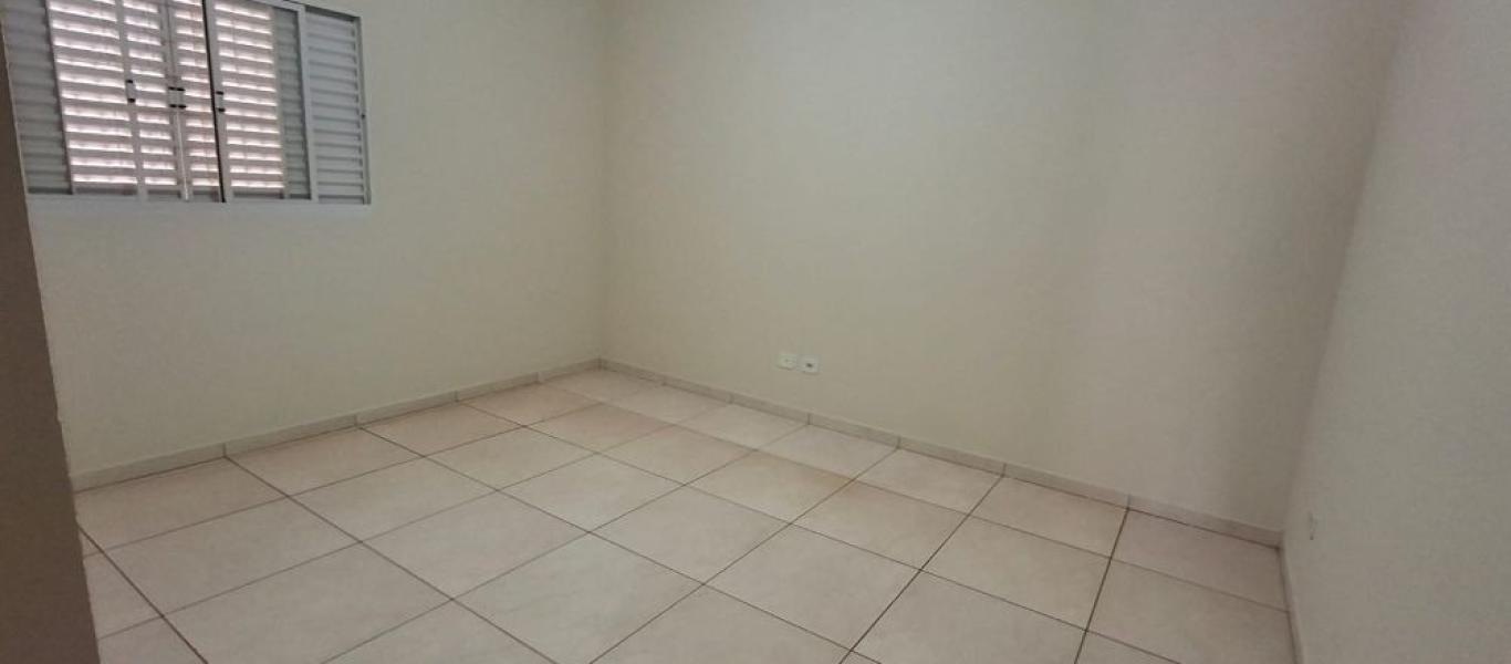 CASA NO Parque das Flores em Assis