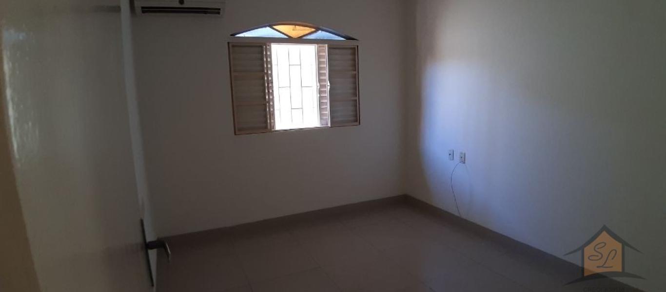 CASA NA Vila Fiuza em Assis