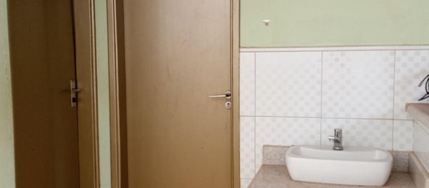 CASA NA Vila Fiuza em Assis