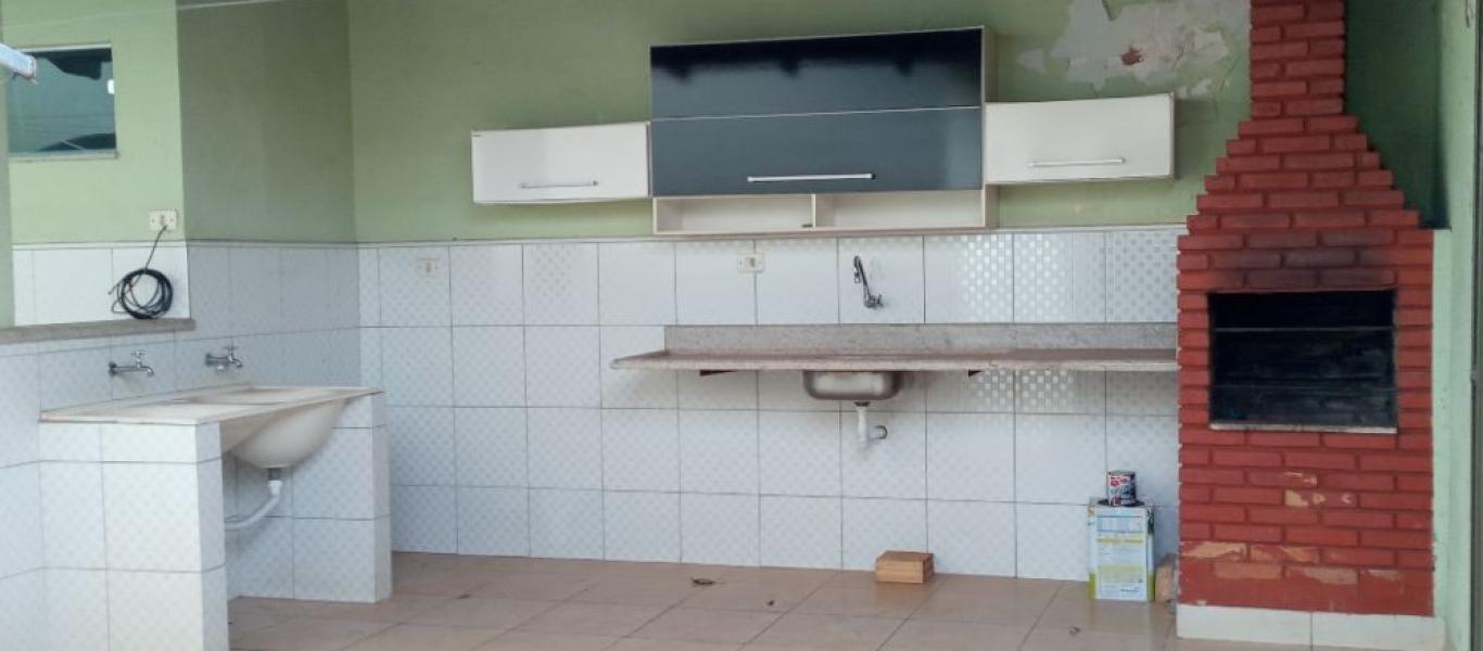 CASA NA Vila Fiuza em Assis