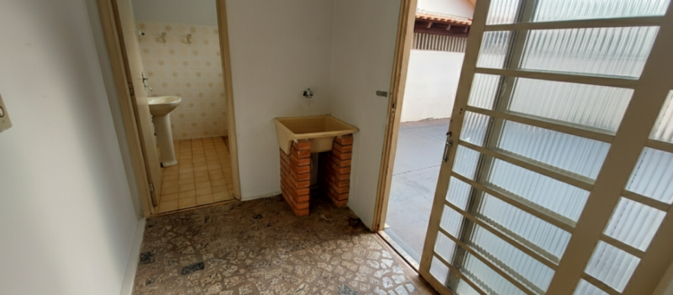 CASA NA Vila Ribeiro em Assis