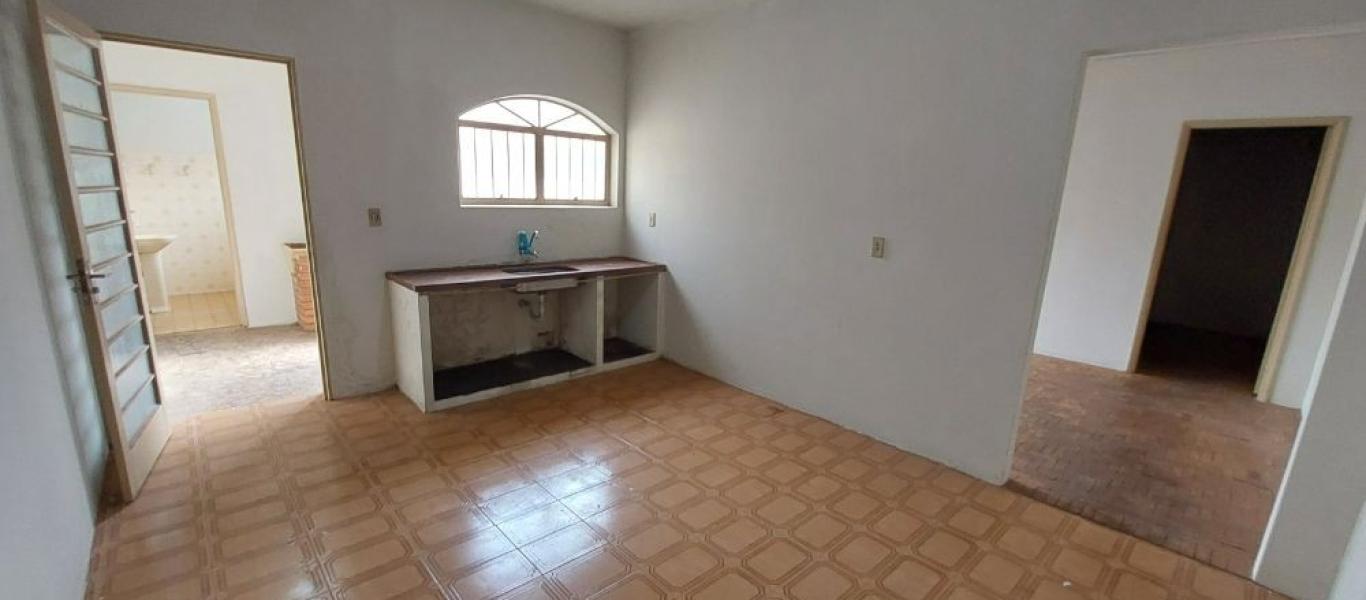 CASA NA Vila Ribeiro em Assis