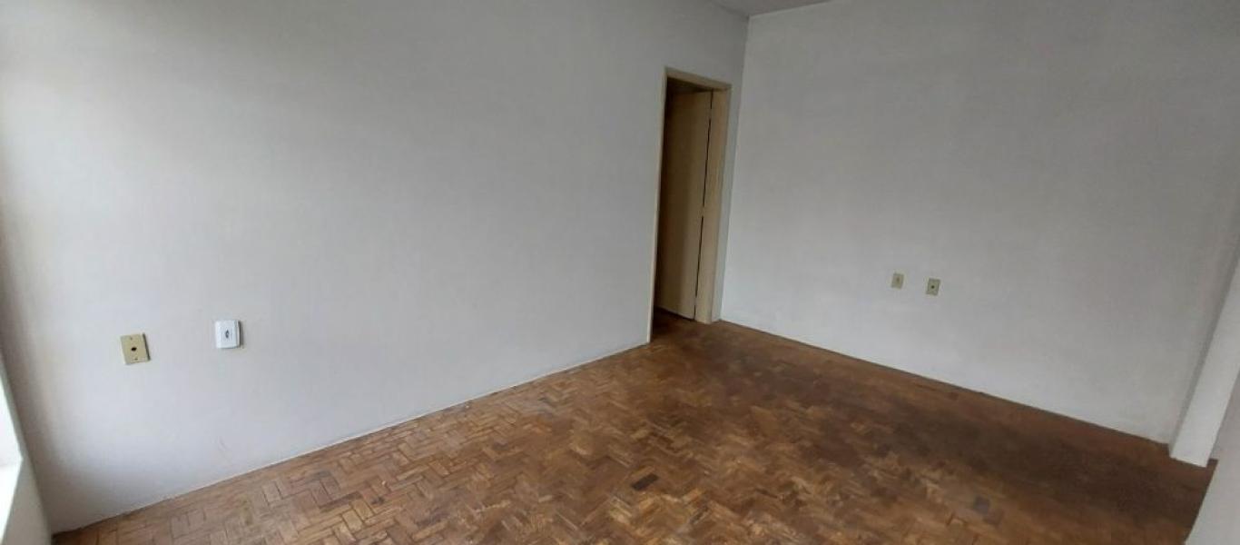 CASA NA Vila Ribeiro em Assis