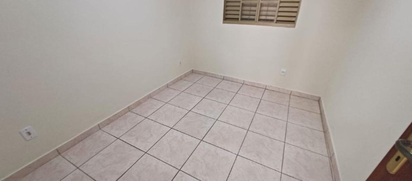 CASA NA Vila Souza em Assis