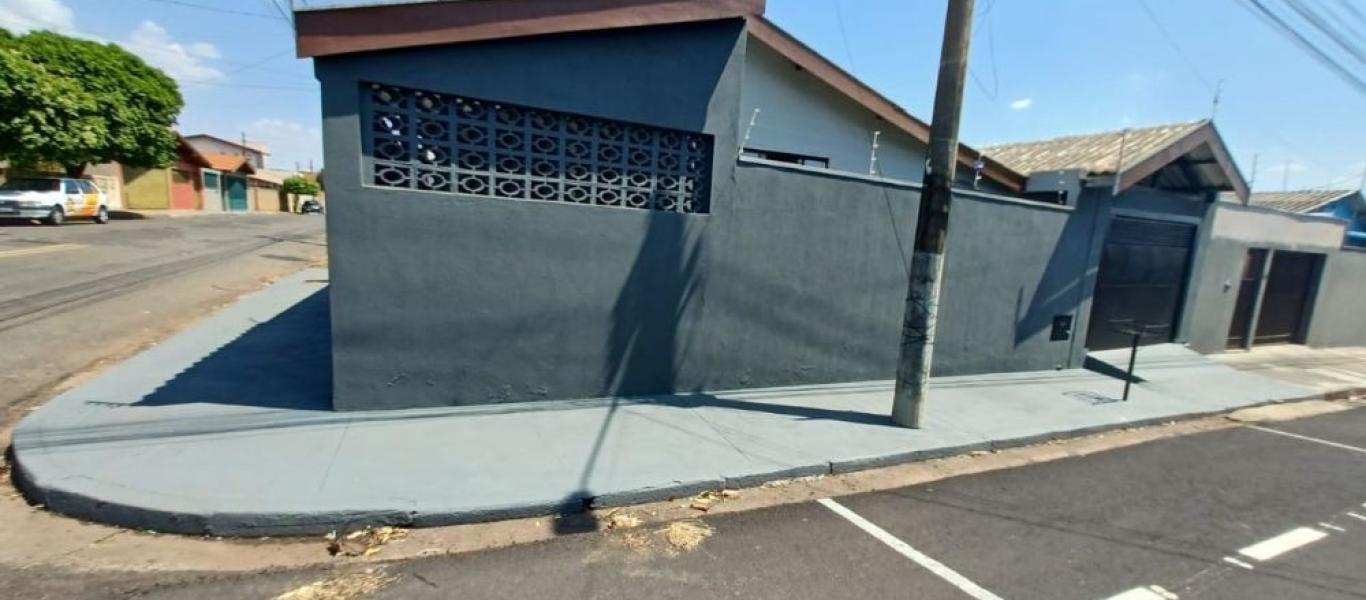CASA NA Vila Souza em Assis