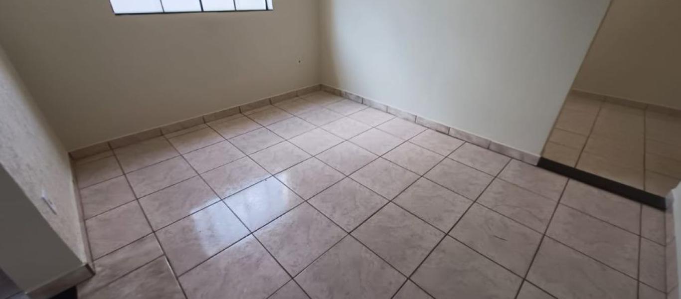CASA NA Vila Souza em Assis