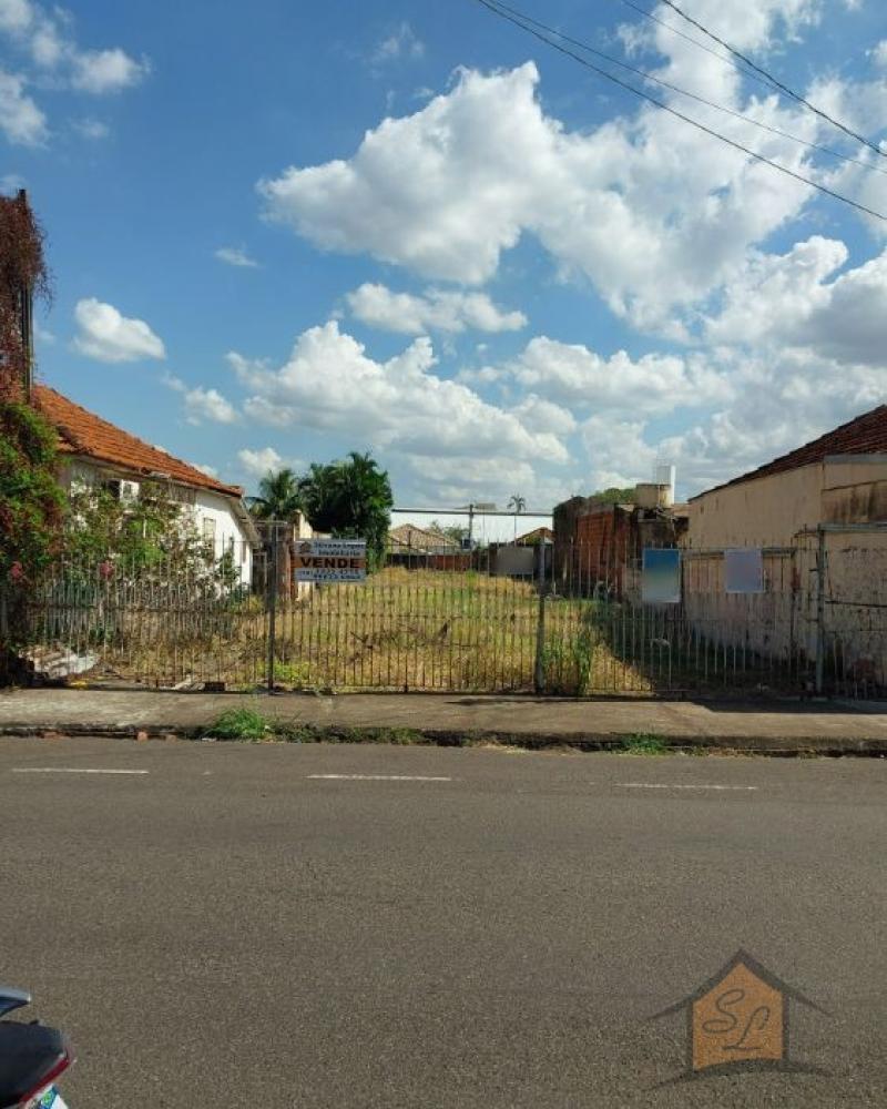TERRENO NA Centro em Assis