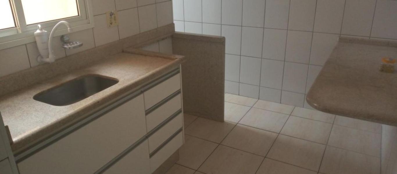 APARTAMENTO NA Vila Central em Assis