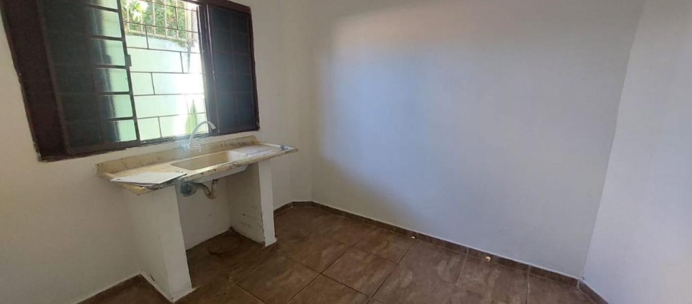 CASA NA VILA OPERARIA em Assis