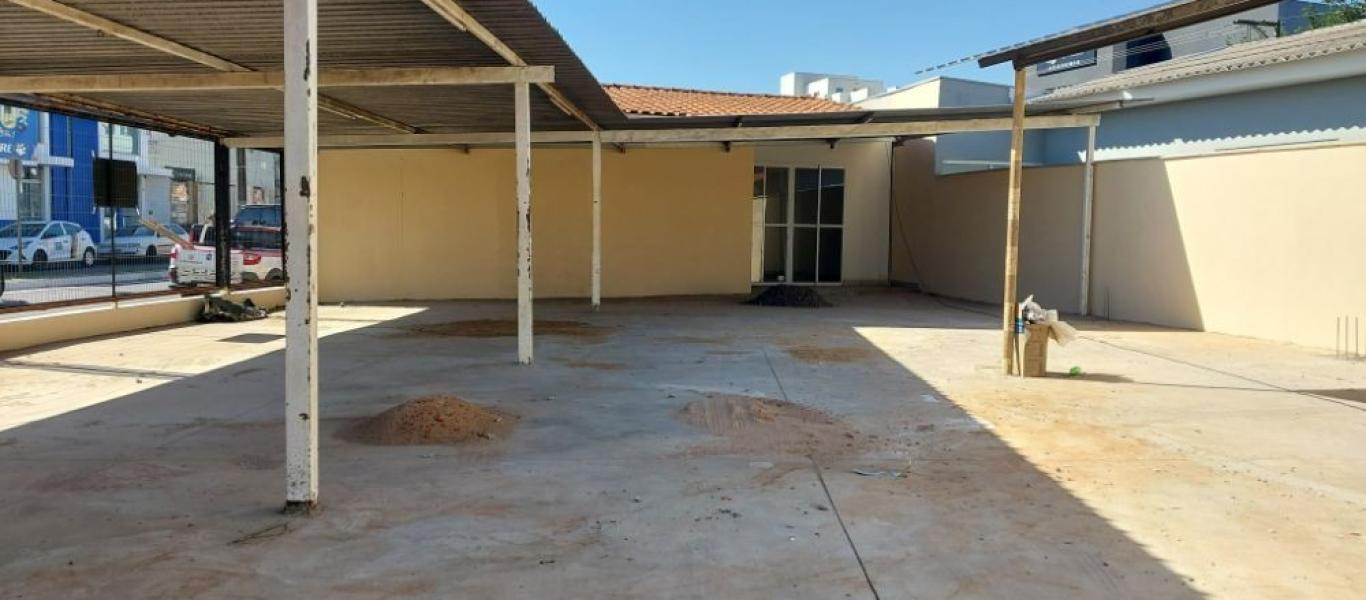 PONTO COMERCIAL NA VILA SANTA CECILIA em Assis