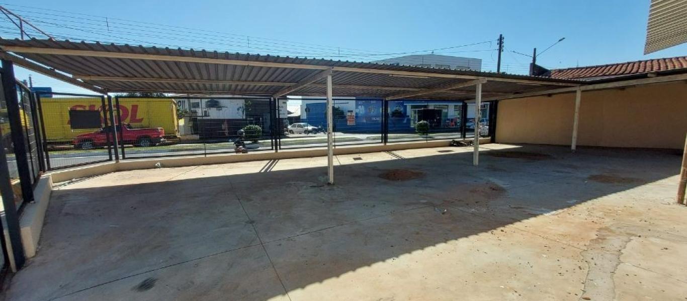 PONTO COMERCIAL NA VILA SANTA CECILIA em Assis