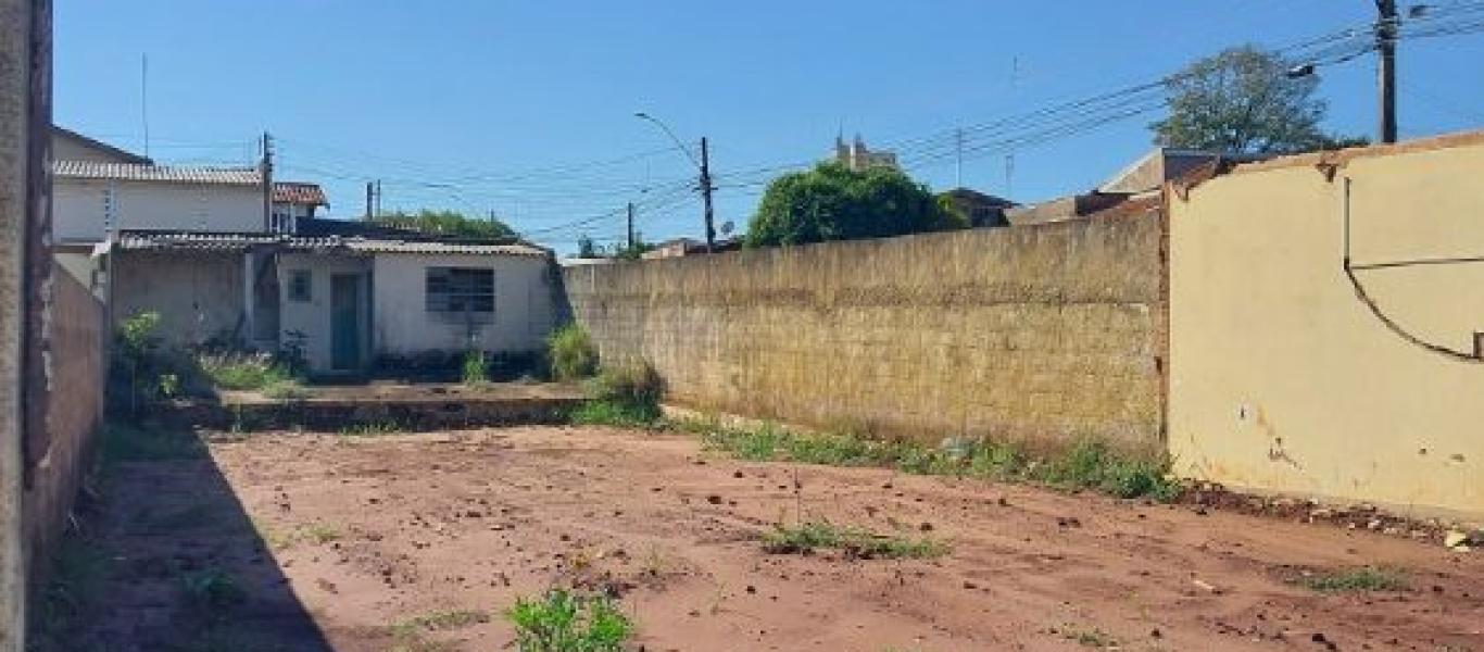 CASA NA Vila Santa Cecília em Assis