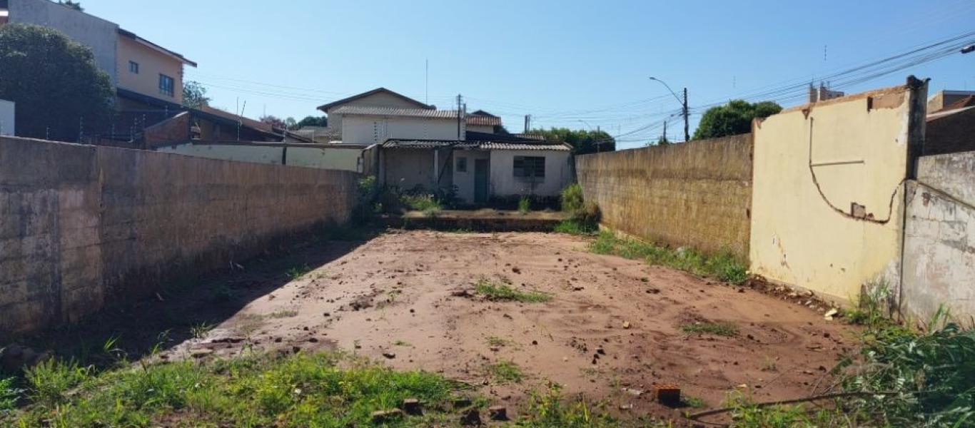 CASA NA Vila Santa Cecília em Assis