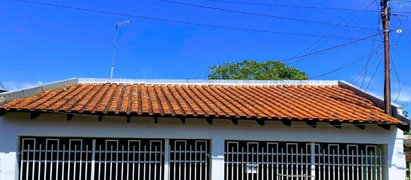 CASA NA Vila Maria Izabel em Assis