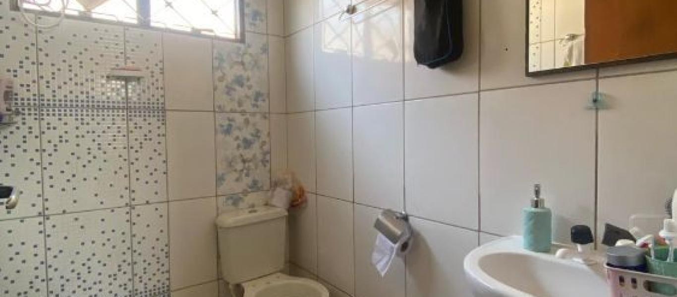 CASA NA Vila Maria Izabel em Assis