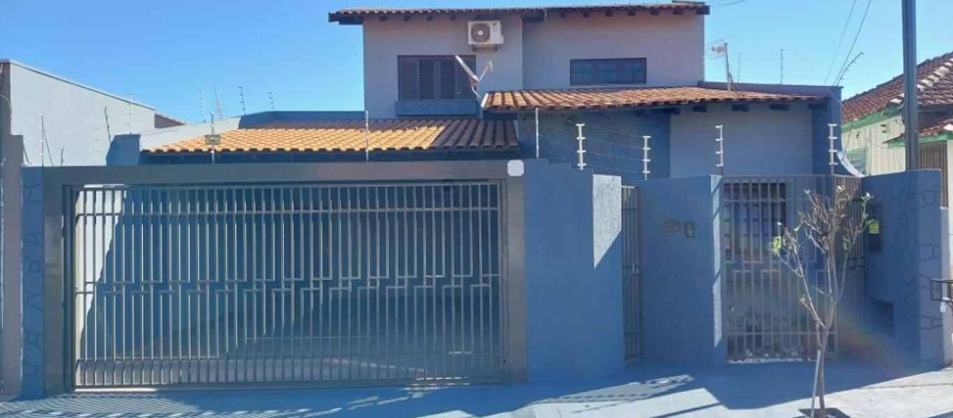 CASA NA VILA TÊNIS CLUBE em Assis