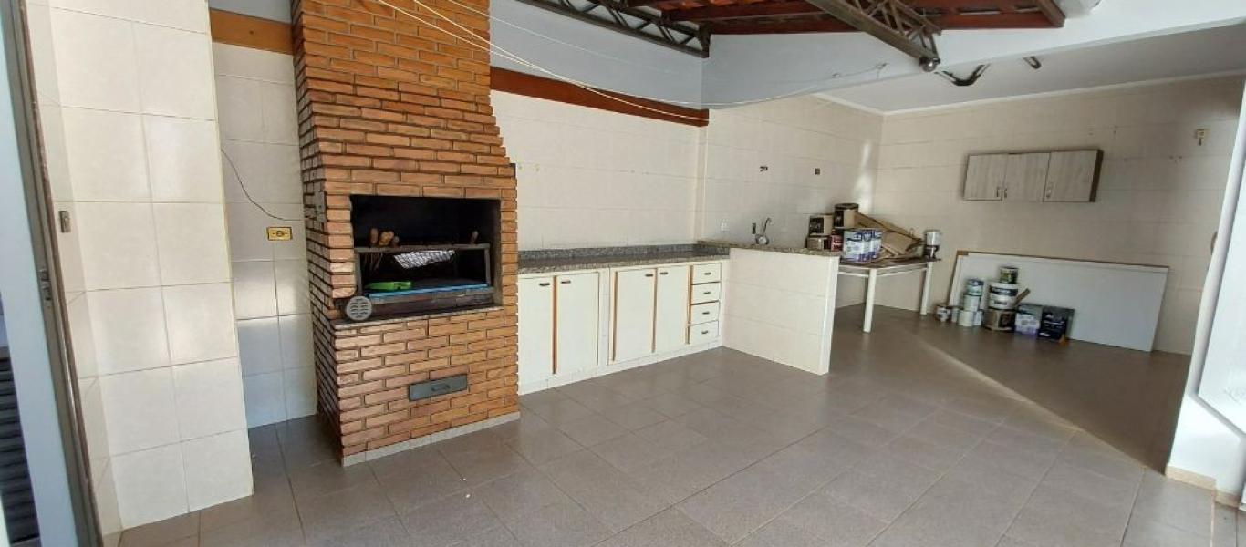 CASA NA VILA TÊNIS CLUBE em Assis