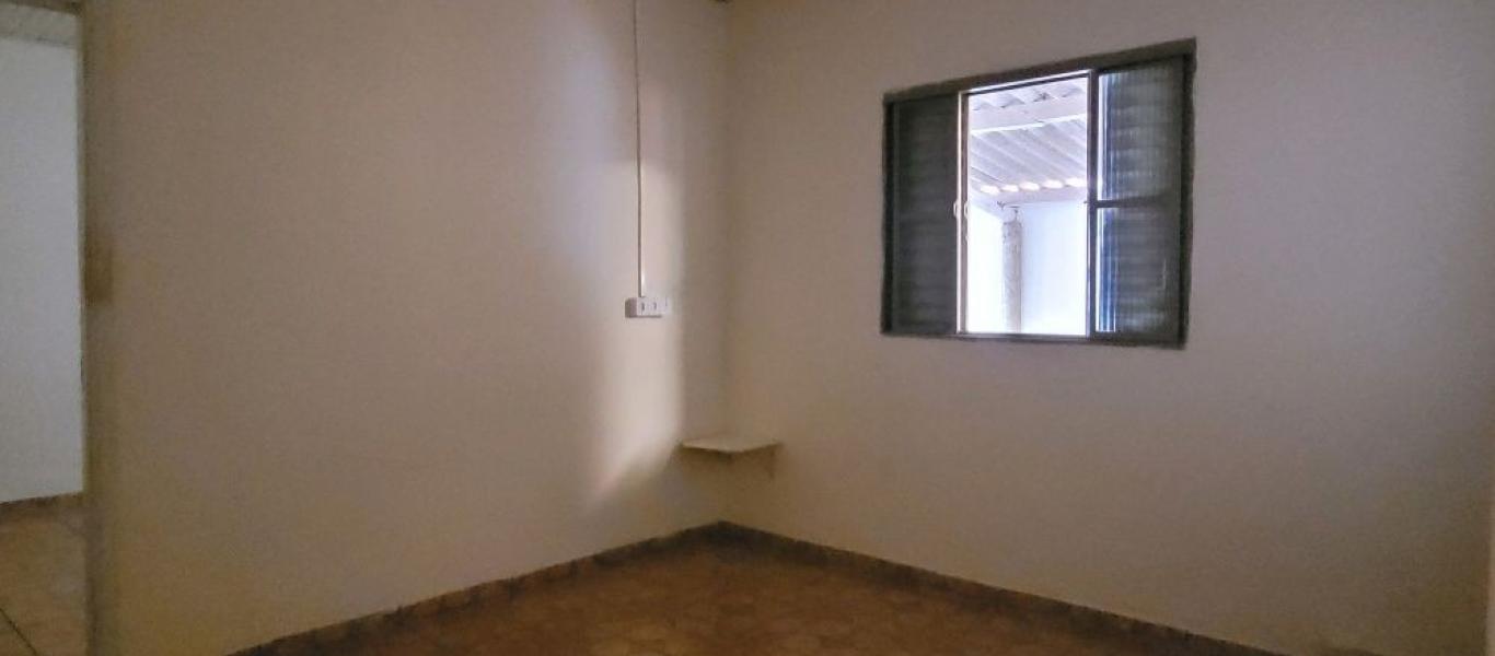 CASA NO Parque Universitário em Assis