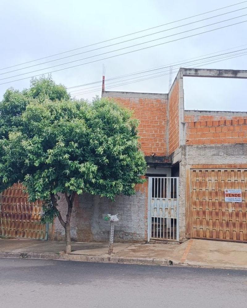 CASA NA Jardim Monte Carlo em Assis