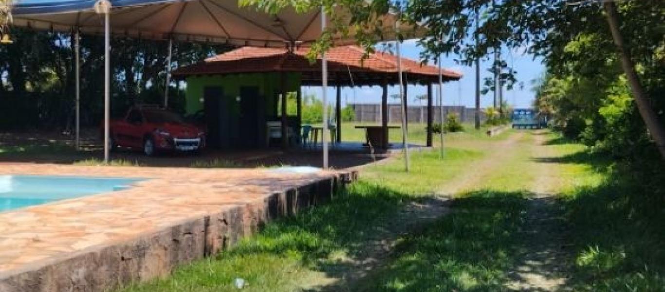 CHÁCARA NA Água do Pavão em Assis