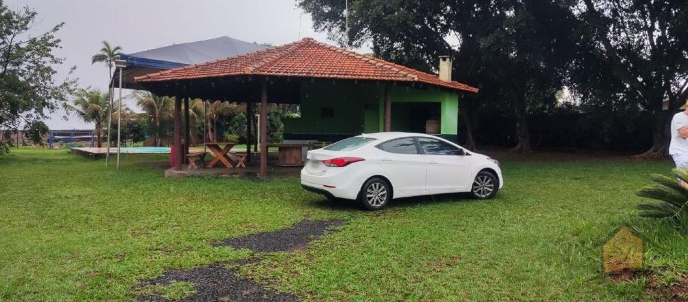 CHÁCARA NA Água do Pavão em Assis