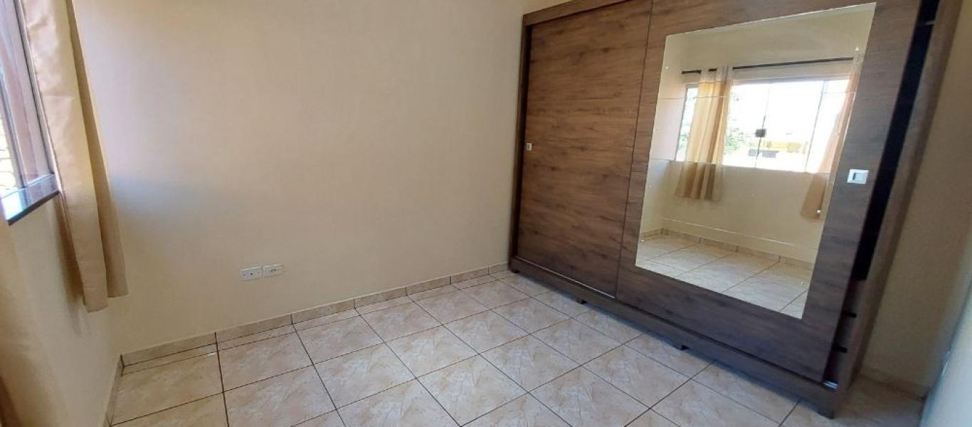 CASA NA Vila Tênis Clube em Assis