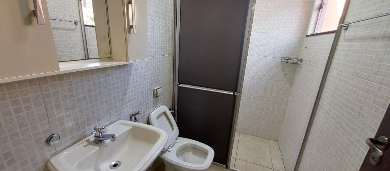 CASA NA Vila Tênis Clube em Assis