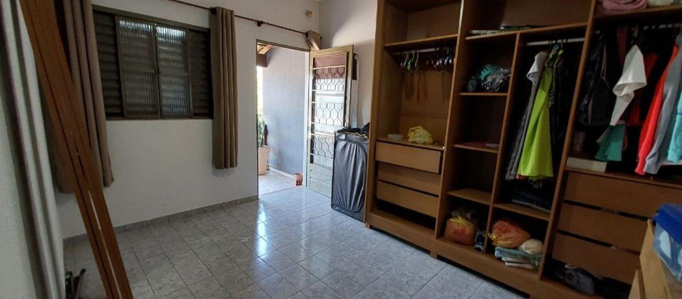 CASA NA Vila Ribeiro em Assis