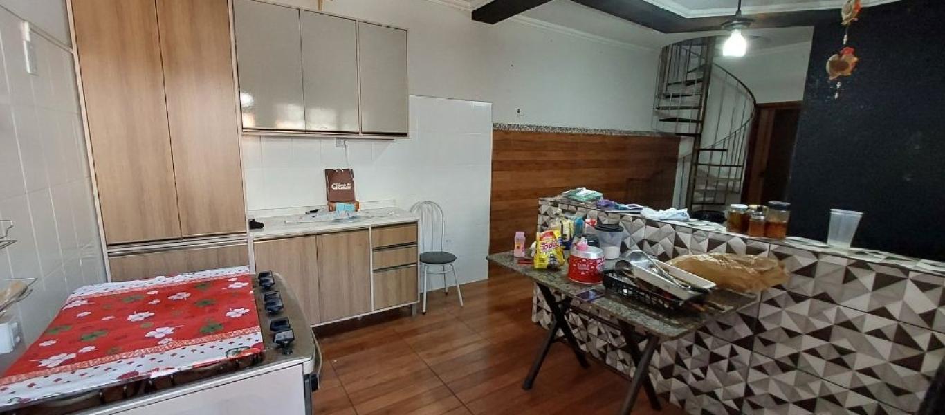 CASA NA Vila Ribeiro em Assis