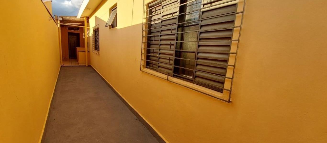 CASA NA Vila Ouro Verde em Assis