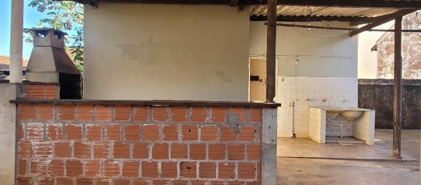 CASA NA CENTRO em Assis