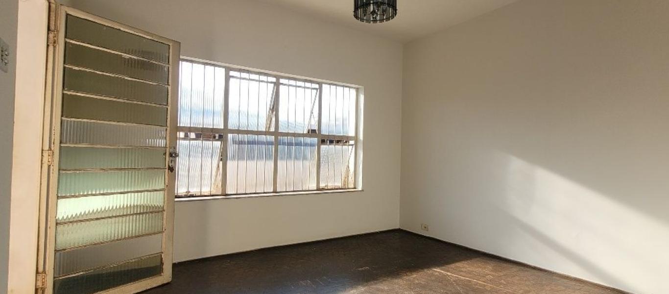 CASA NA CENTRO em Assis