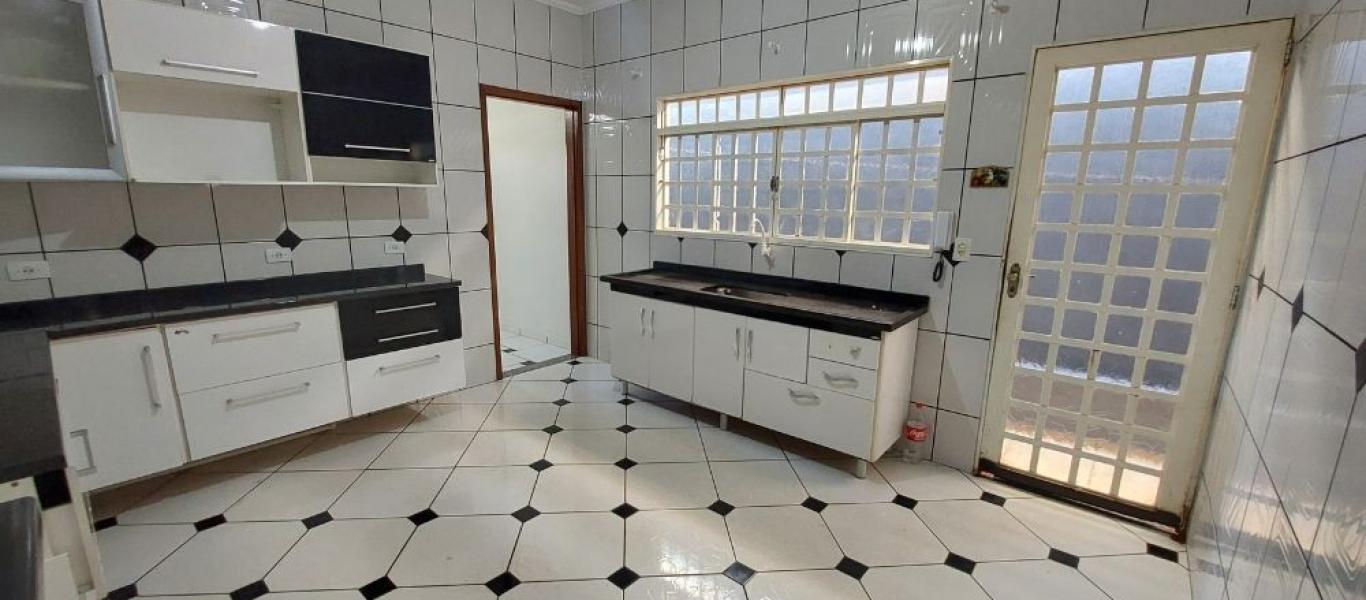 CASA NO Jardim Paraná em Assis