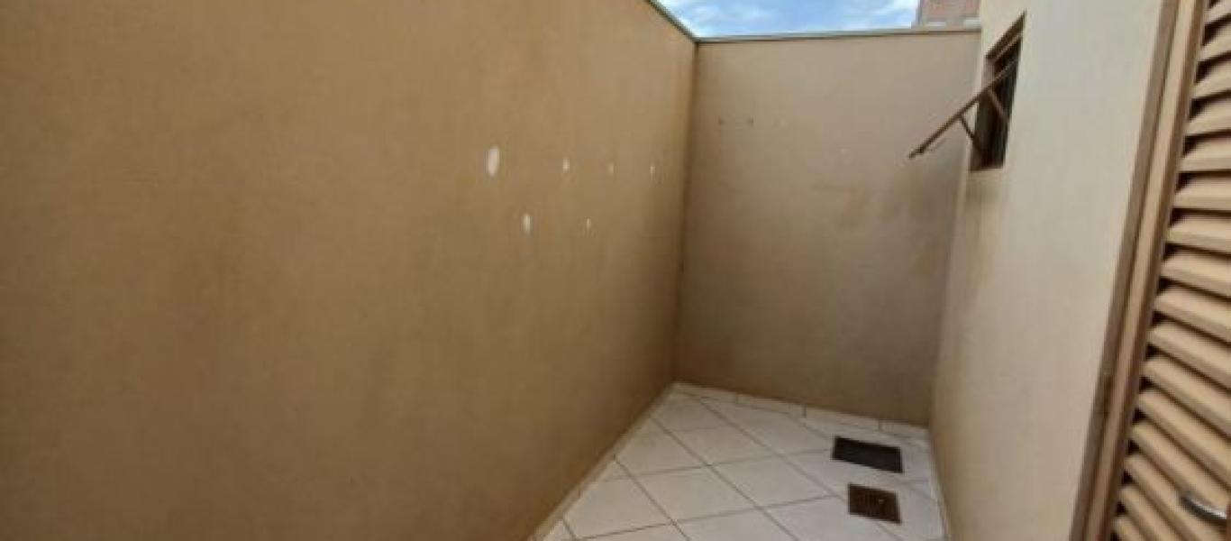 APARTAMENTO NA Centro em Assis
